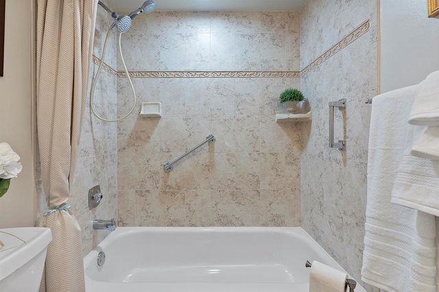 9370 Sunrise Lakes Boulevard 304, Sunrise, FL 33322