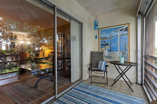 9370 Sunrise Lakes Boulevard 304, Sunrise, FL 33322