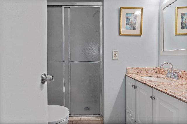 9370 Sunrise Lakes Boulevard 304, Sunrise, FL 33322