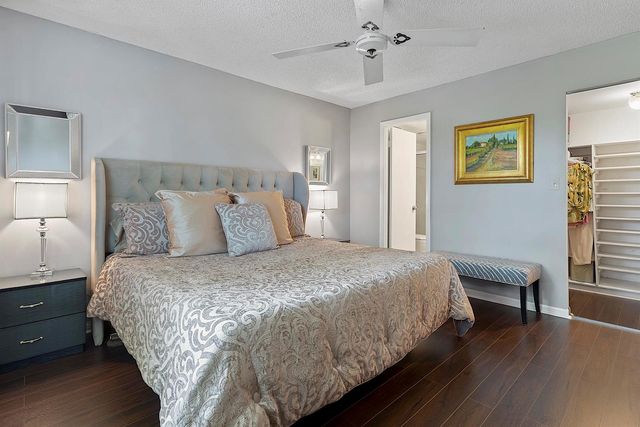 9370 Sunrise Lakes Boulevard 304, Sunrise, FL 33322