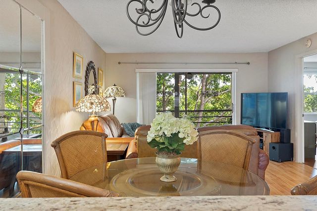 9370 Sunrise Lakes Boulevard 304, Sunrise, FL 33322