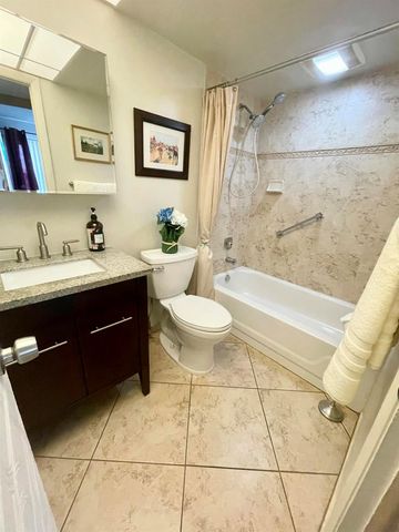 9370 Sunrise Lakes Boulevard 304, Sunrise, FL 33322