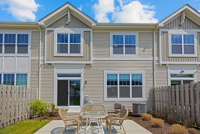 3S514 Barkley Avenue, Warrenville, IL 60555