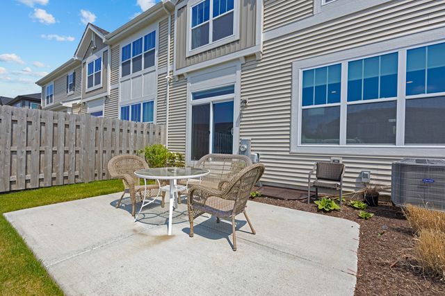 3S514 Barkley Avenue, Warrenville, IL 60555