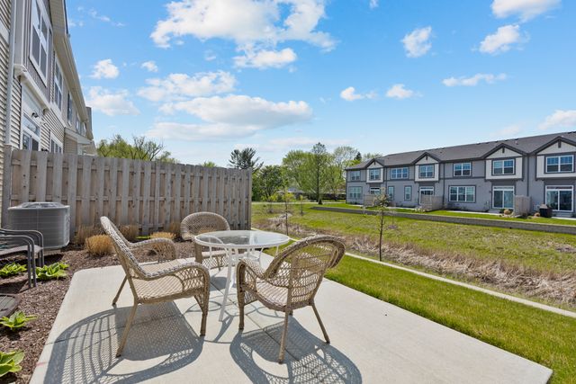 3S514 Barkley Avenue, Warrenville, IL 60555
