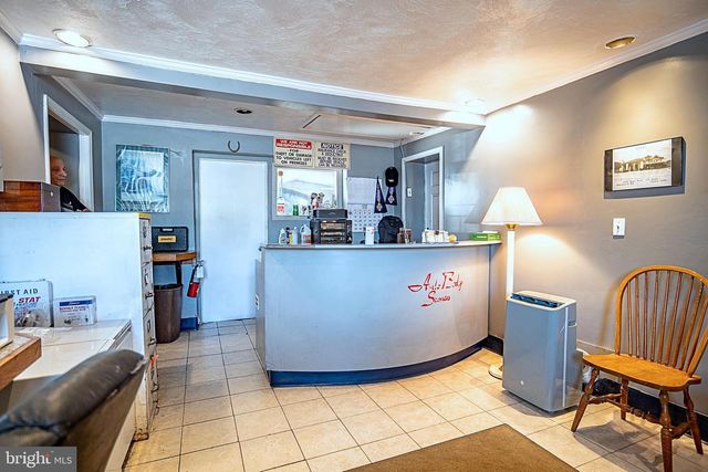 6233 BELAIR RD, Baltimore, MD 21206