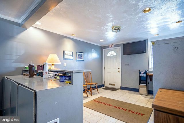 6233 BELAIR RD, Baltimore, MD 21206