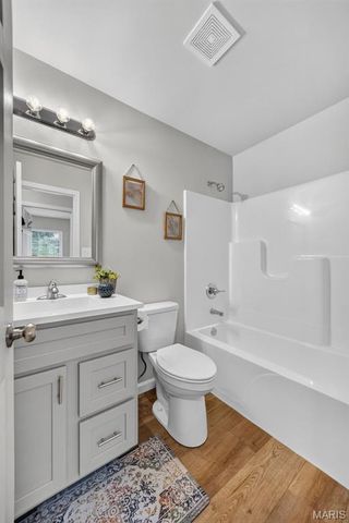 17 Frisco Street, Festus, MO 63028
