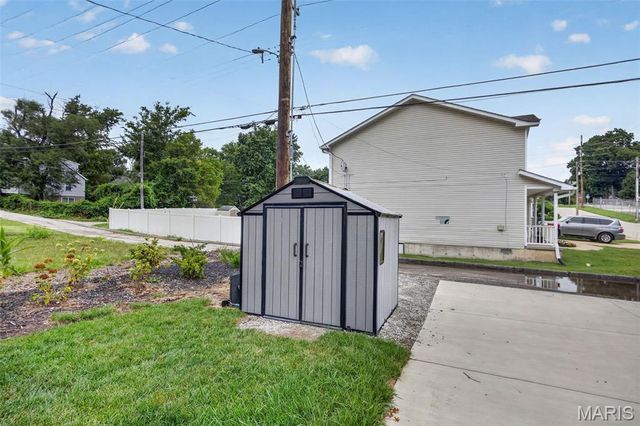 17 Frisco Street, Festus, MO 63028