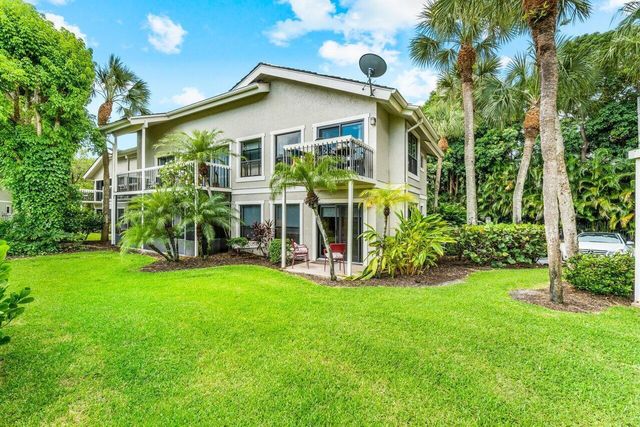 11863 Wimbledon Circle 444, Wellington, FL 33414