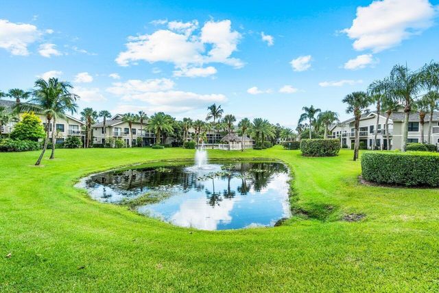 11863 Wimbledon Circle 444, Wellington, FL 33414