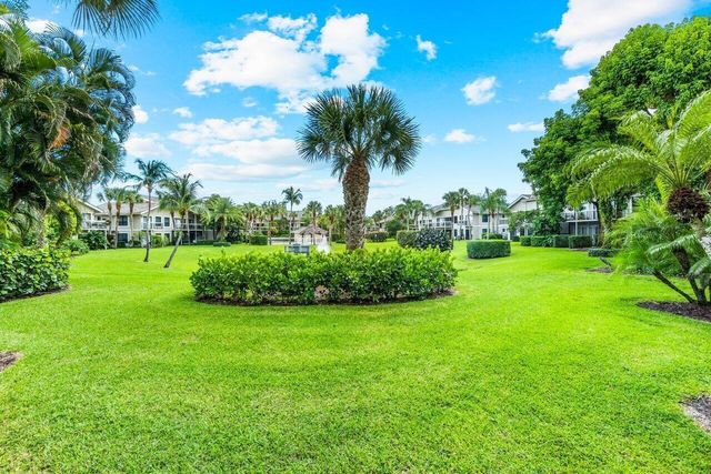 11863 Wimbledon Circle 444, Wellington, FL 33414