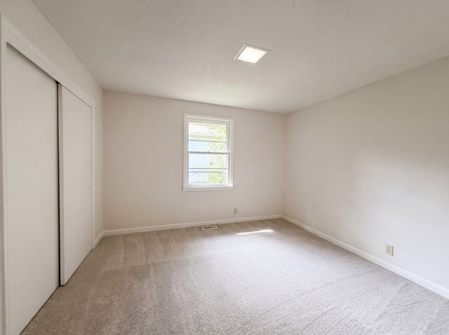 102 Lakewood Cir, Smyrna, TN 37167