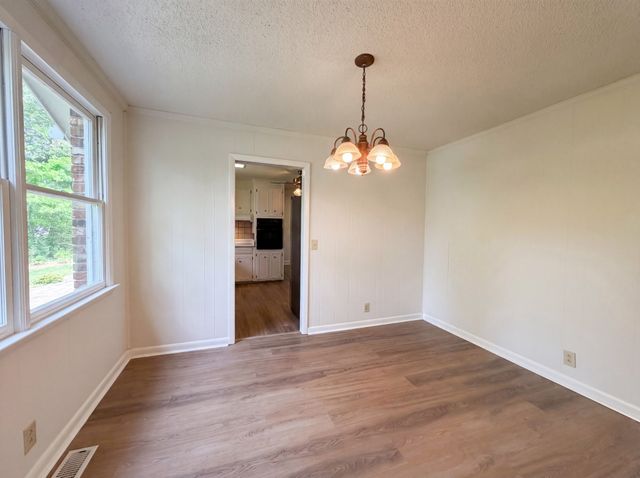 102 Lakewood Cir, Smyrna, TN 37167