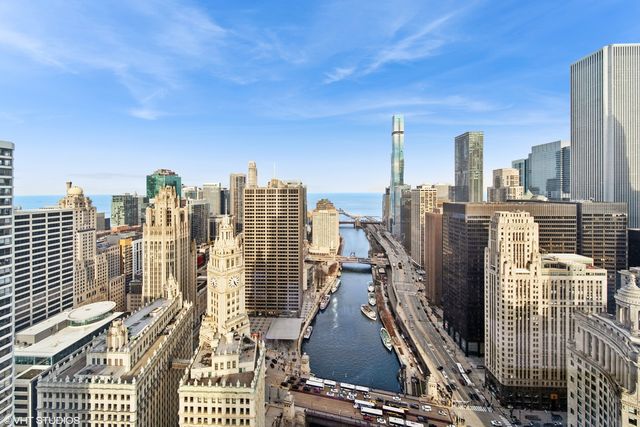 401 N WABASH Street 33A, Chicago, IL 60611