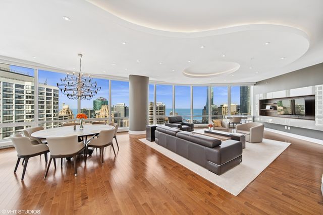 401 N WABASH Street 33A, Chicago, IL 60611