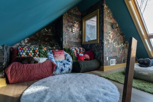 2526 Lakeshore Drive, Saugatuck Twp, MI 49408