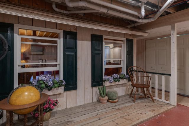 2526 Lakeshore Drive, Saugatuck Twp, MI 49408