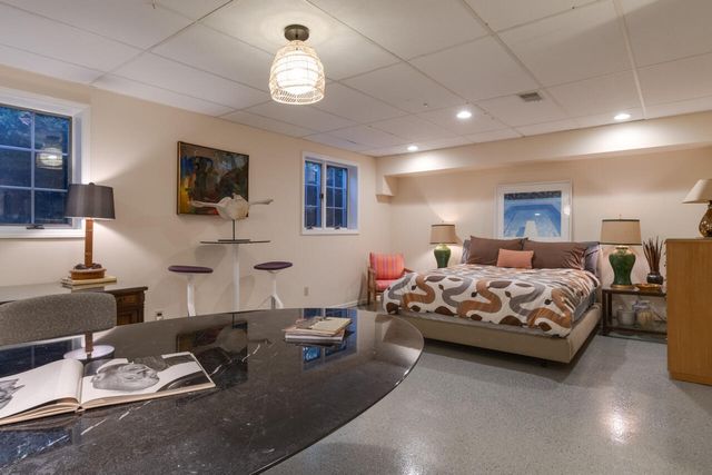 2526 Lakeshore Drive, Saugatuck Twp, MI 49408