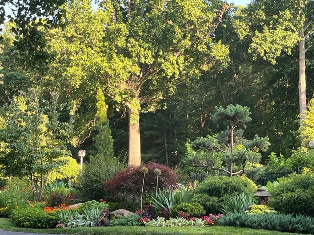 2526 Lakeshore Drive, Saugatuck Twp, MI 49408