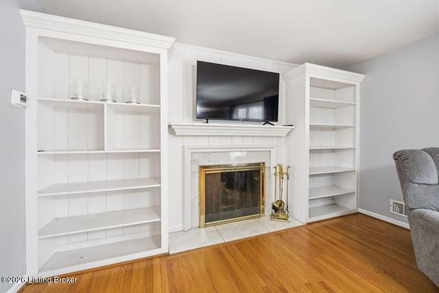 333 Kenwood Hill Rd, Louisville, KY 40214