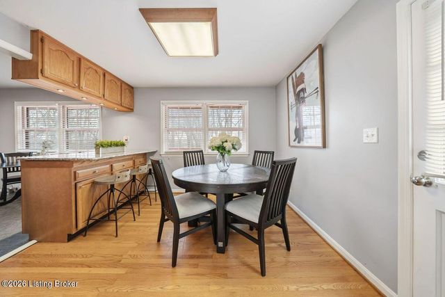 333 Kenwood Hill Rd, Louisville, KY 40214