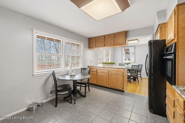 333 Kenwood Hill Rd, Louisville, KY 40214