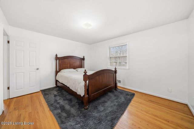 333 Kenwood Hill Rd, Louisville, KY 40214