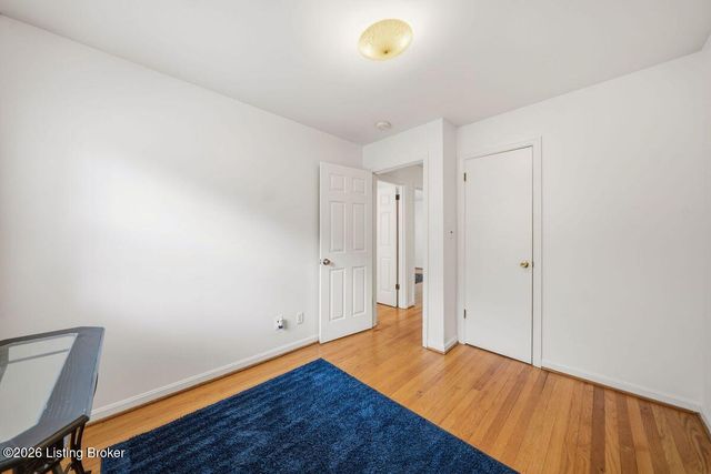 333 Kenwood Hill Rd, Louisville, KY 40214