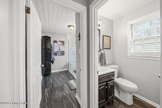 333 Kenwood Hill Rd, Louisville, KY 40214