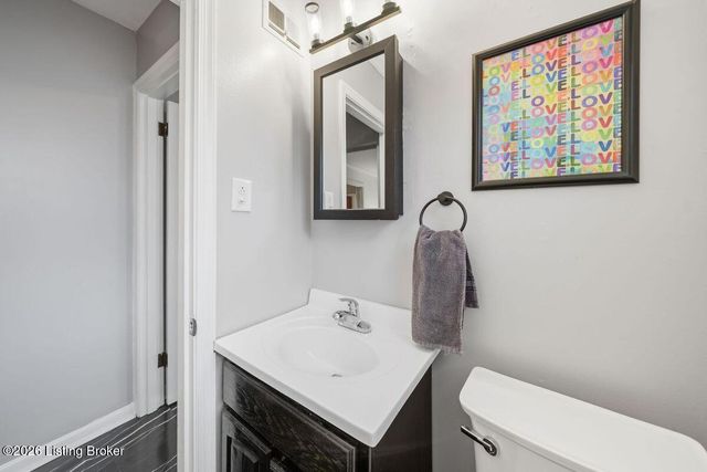 333 Kenwood Hill Rd, Louisville, KY 40214