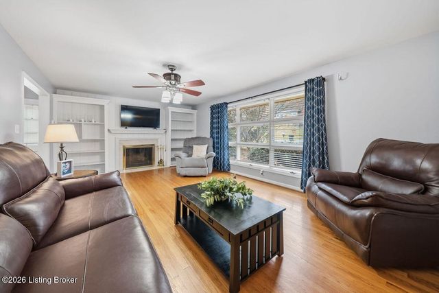 333 Kenwood Hill Rd, Louisville, KY 40214