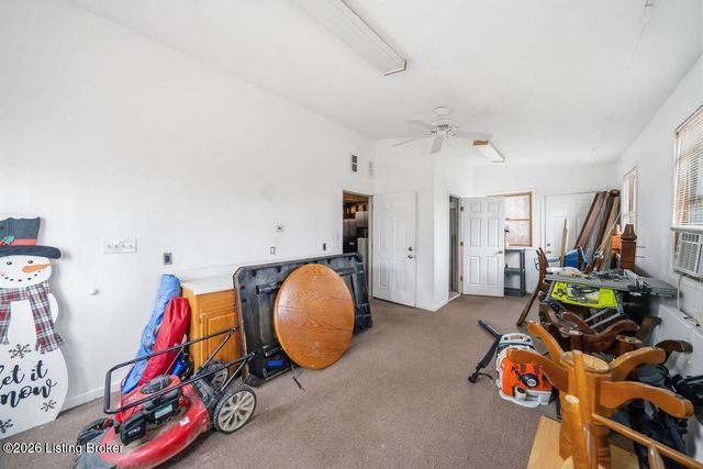 333 Kenwood Hill Rd, Louisville, KY 40214