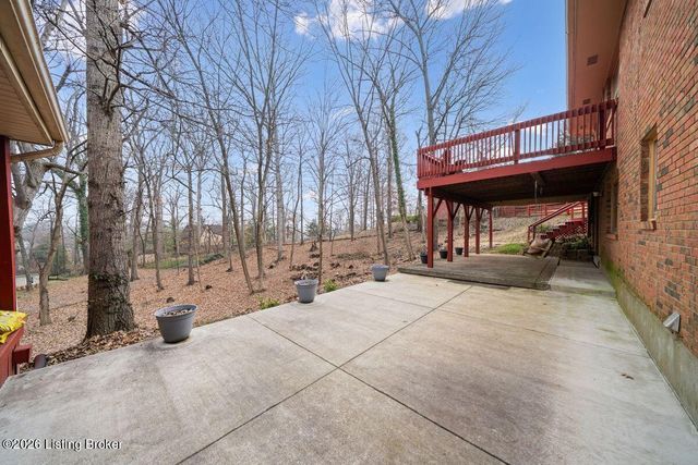 333 Kenwood Hill Rd, Louisville, KY 40214