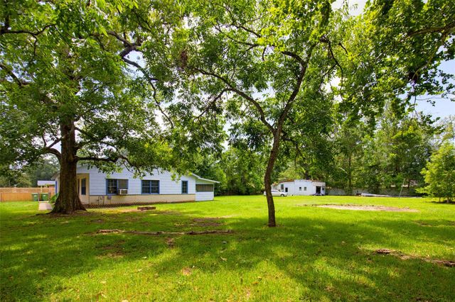 1104 Southline Street, Cleveland, TX 77327