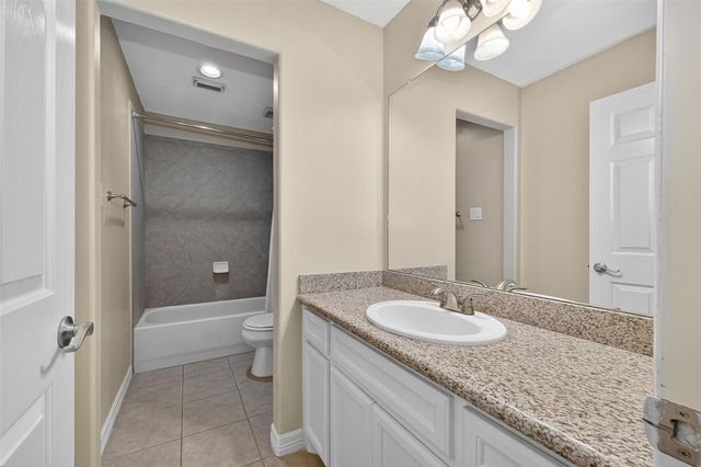 7926 Stoneyway Drive, Houston, TX 77040