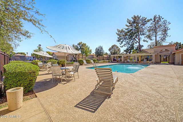 371 W LODGE Drive, Tempe, AZ 85283