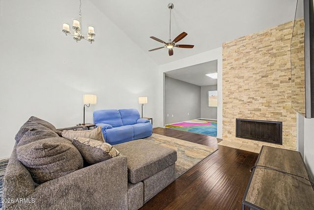 371 W LODGE Drive, Tempe, AZ 85283