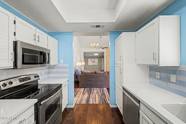 371 W LODGE Drive, Tempe, AZ 85283