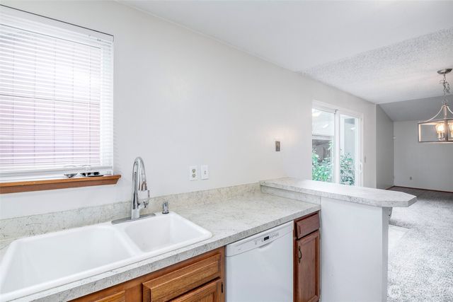 647 Malibu Drive SE, Lacey, WA 98503