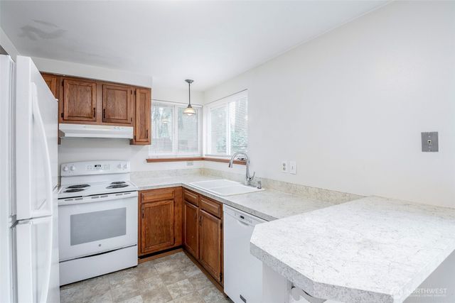 647 Malibu Drive SE, Lacey, WA 98503