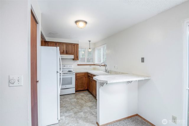 647 Malibu Drive SE, Lacey, WA 98503