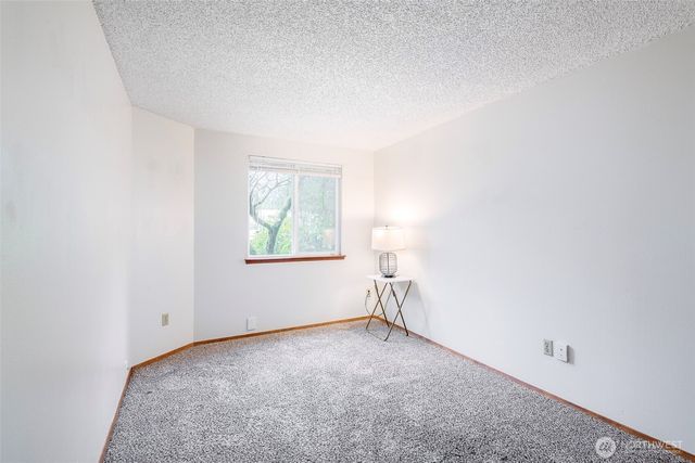 647 Malibu Drive SE, Lacey, WA 98503