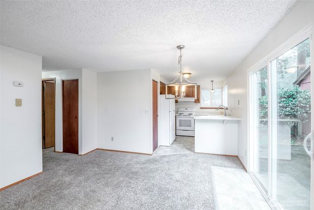 647 Malibu Drive SE, Lacey, WA 98503