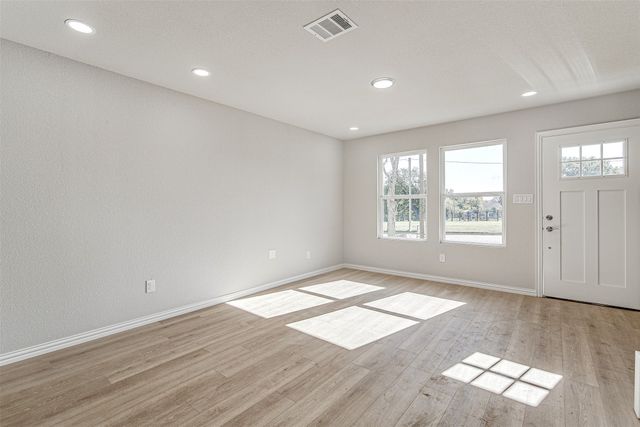 406 Grand Avenue, Fort Worth, TX 76164