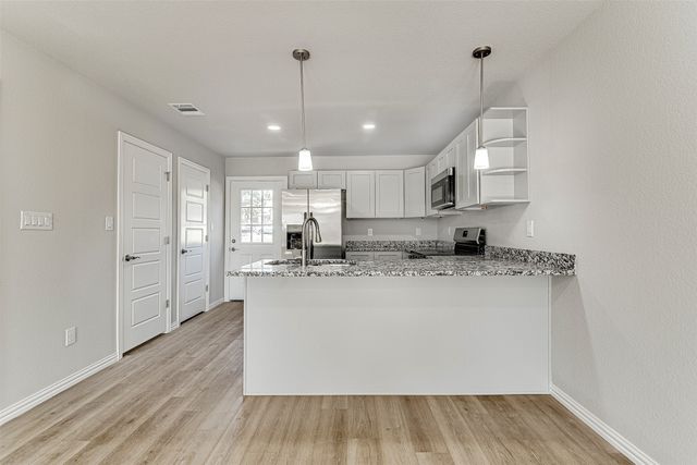 406 Grand Avenue, Fort Worth, TX 76164