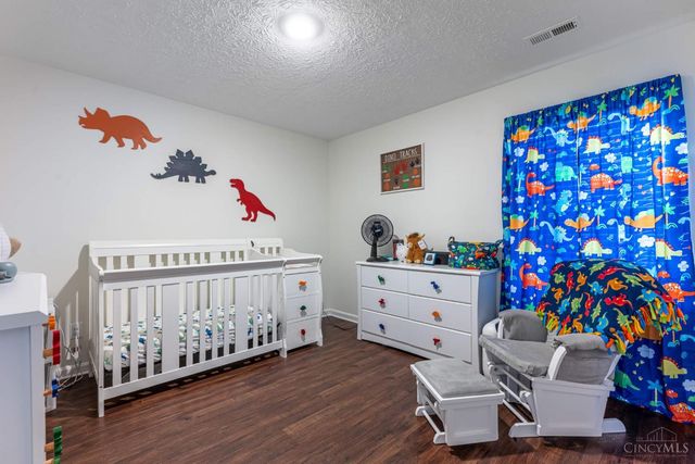 7103 Country Walk Drive, Carlisle, OH 45005