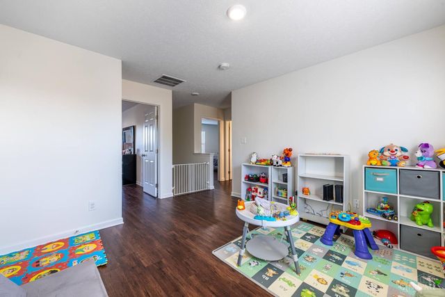 7103 Country Walk Drive, Carlisle, OH 45005