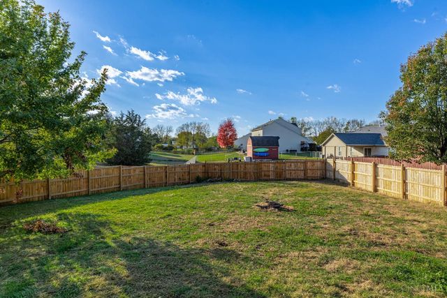 7103 Country Walk Drive, Carlisle, OH 45005