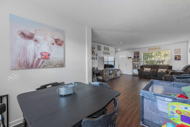 7103 Country Walk Drive, Carlisle, OH 45005